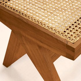 تصویر نیمکت حصیری پیرژنره 