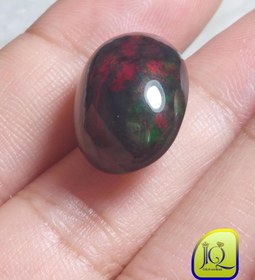 تصویر نگین اوپال سیاه 