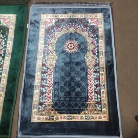 تصویر سجاده جانماز وارداتی سایز بزرگ 80در 120 رویه مخمل و زیره ترمز دار و ضد لغزش 