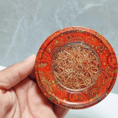 تصویر ظرف خاتم 10 گرم ریشه زعفران {نخ زرد} 10 grams of saffron root {yellow thread}