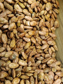 تصویر تخمه ژاپنی درجه یک یک کیلویی 