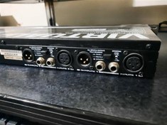 تصویر افکتور بهرینگر fx2000 