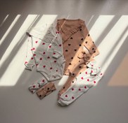 تصویر بادی شلوارو هد سه تیکه قلبی - قرمز سایز۳ 