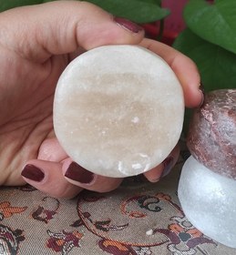 تصویر صابون ماساژ سنگ نمک دایره ای فروش عمده - چند رنگ circle salt soap