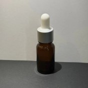 تصویر شیشه قهوه‌ای 18 میل همراه با قطره چکان سفید کروم 