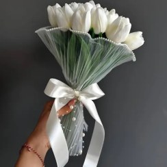 تصویر دسته گل عروس مدل تور پلیسه 