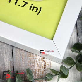 تصویر قاب عکس سایز ۳۰ در ۲۱ کد ۲۱۵ سفید 