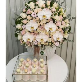 تصویر باکس گل و کیک نغمه ی سپید 