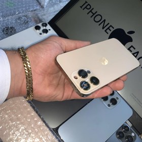 تصویر شاسی تبدیل IPHONE XR به 13 PRO . رنگ گلد . فیس لیفت ایفون 