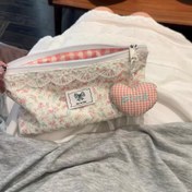 تصویر جامدادی پینترستی توری آویز قلب 