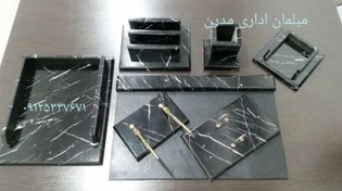تصویر ست رومیزی مدیریت طرح سنگ مشکی و طلایی 