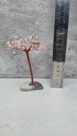 تصویر درختچه سنگی رزکوارتز با پایه عقیق 