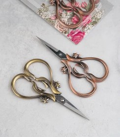 تصویر قیچی طرحدار مدل دافنه 