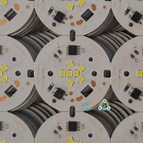 تصویر ال ای دی 7 وات 220 ولت سفید مهتابی هالوژنی 