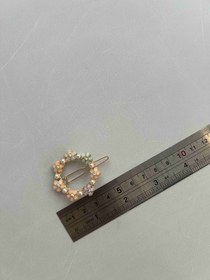 تصویر سنجاق مویی بابونه 