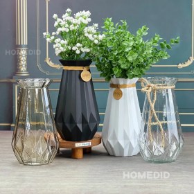 تصویر گلدان شیشه ای مدل دایاموند 