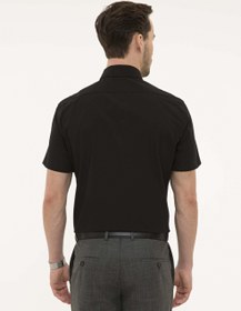 تصویر پیراهن آستین کوتاه مردانه یقه برگردان تک جیب سیاه پیرکاردین 