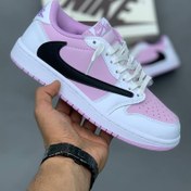تصویر کفش کتونی زنانه ایر جردن jordan1 low Travis Scott Pink 