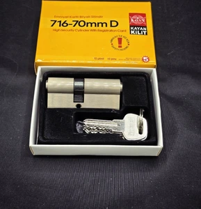 تصویر فروشگاه ابزار یراق لاک سنتر