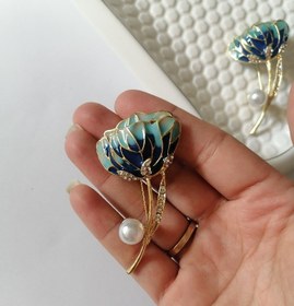 تصویر گل سینه نیلوفر آبی 