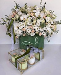 تصویر باکس گل و کاپ کیک خواستگاری سفید سبز فلوبار White and Green Engagement Flower Box and Cupcakes FlowBar