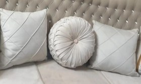 تصویر کوسن مخمل گرد گریت 