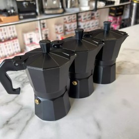 تصویر موکاپات ۲ کاپ مشکی 