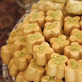 تصویر شیرینی نخودچی دوآتیشه خانگی 