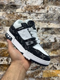 تصویر کفش کتونی لویی ویتون ترینر مردانه مشکی 