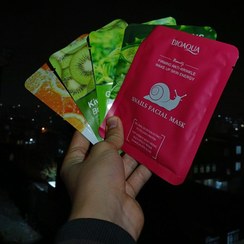 تصویر ماسک ورقه‌ای صورت – آبرسان و تغذیه‌کننده پوست 