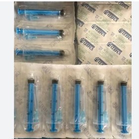 تصویر سرنگ ۲cc ورید 