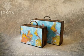 تصویر چمدان چوبی طرح نقشه جهان 