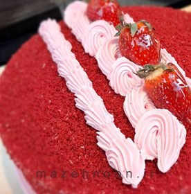 تصویر کیک تولد ردولوت با فیلینگ شاتوت 