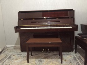 تصویر پیانو یاماها ژاپنی مدل P2F Yamaha piano acoustic, upright, made in Japan