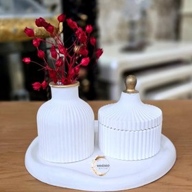 تصویر گلدان و قندان - کرم 