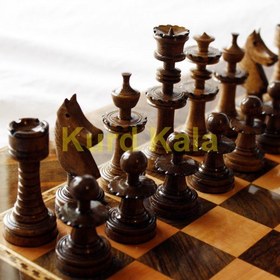 تصویر مهره شطرنج چوبی دست ساز طرح کرفتو Simple wooden chess nut plan karafto