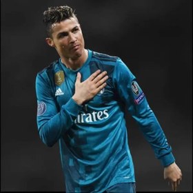 تصویر لباس فوتبال رونالدو رئال مادرید ۲۰۱۷ آستین بلند 
