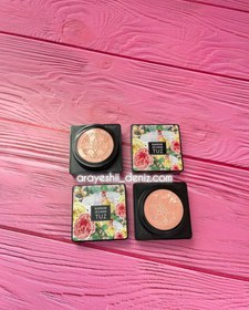 تصویر کوشن گلدار توز 