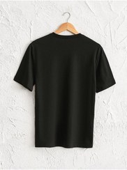 تصویر تیشرت مردانه سیاه با یقه دوچرخه‌ای از سبک مد شما با آستین کوتاه پ | LC Waikiki | 51117288 | اورجینال 