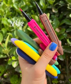 تصویر خط چشم رنگی 