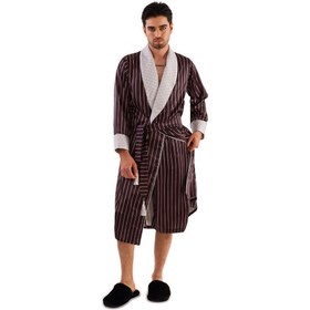 تصویر روبدوشامبر کلاسیک دیپلمات 