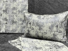 تصویر رو بالشی مخمل پتینه‌ای تراکم بالا کد محصول 003 برند خوشنام هگمتان یک جفتی - 1 جفت (دو عدد) 