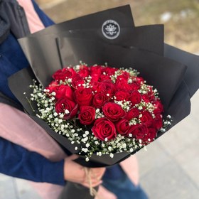 تصویر دسته گل رز قرمز 