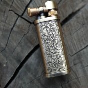 تصویر فندک بنزینی مارک دلفین مدل کله چکشی یونیک بتوجقه 