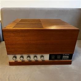 تصویر گرامافون قدیمی فیلیپس 