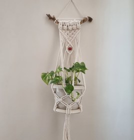 تصویر آویز گلدان مکرومه macrame plant wallhanging