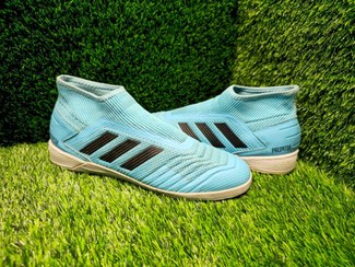 تصویر کتونی کفش استوک ریز چمنی اورجینال آدیداس سایز۴۲.۵ Football shoes