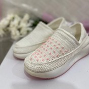 تصویر گیوه زنانه سنتی دست بافت 