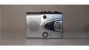 تصویر واکمن ضبط و پخش سونی 