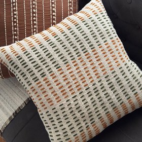 تصویر کوسن کوک آجری و سبز 